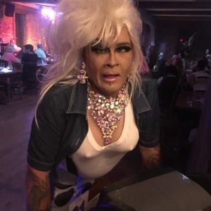 Meet your Posher, Sandy